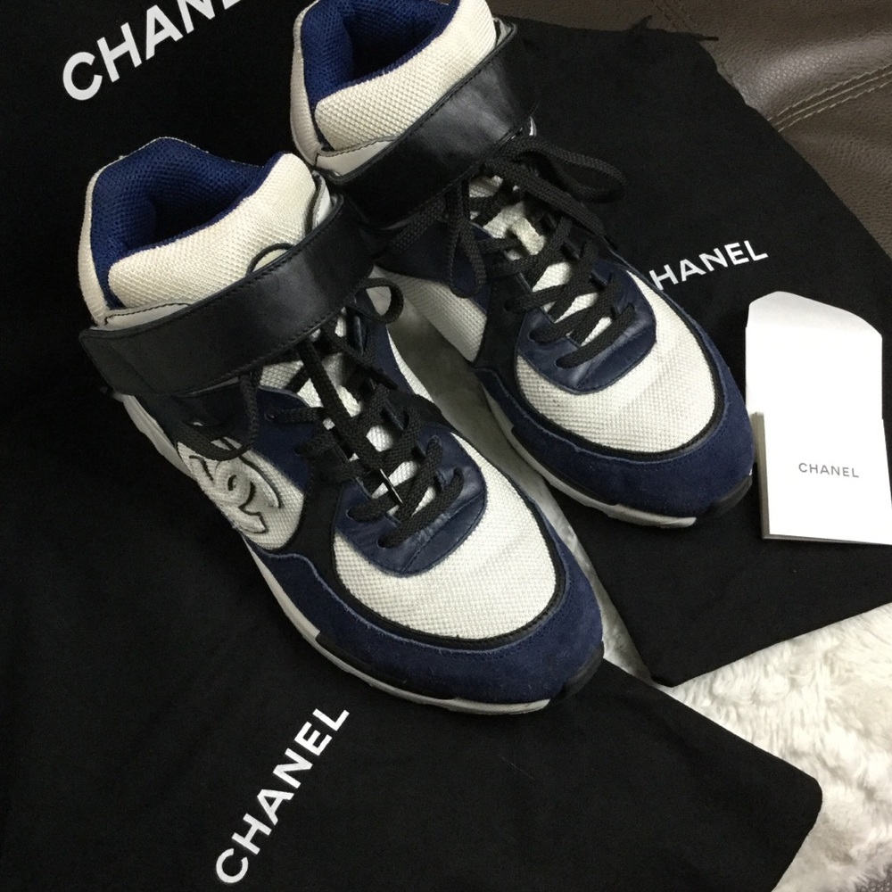 CHANEL sneakers. Size 8. Authentic.